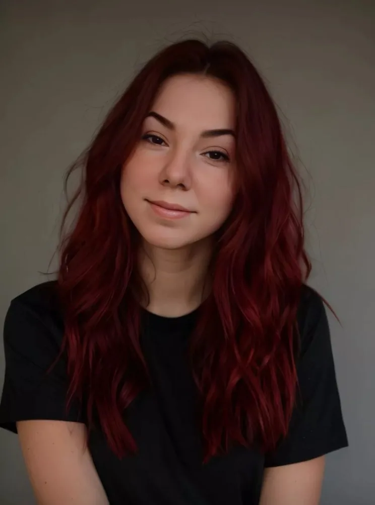 Portrait von Andreea, Inhaberin von Beauty Point Moselle